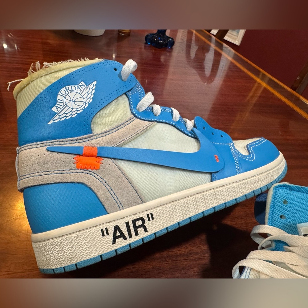Nike Men’s Jordan 1 Off White Blue and White Sneakers - Picture 4 of 16